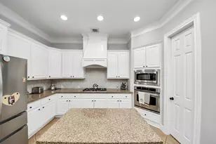 9303 Georgetown Glen Cir, Cypress, TX 77433 - Photo 46