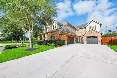 9303 Georgetown Glen Circle, Cypress, TX 77433 - Photo 4
