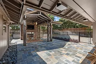 10034 Meadow Lake Ln, Houston, TX 77042 - Photo 36