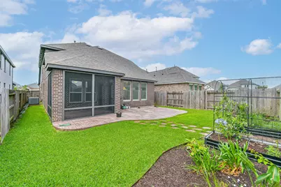 13017 Sapphire Lake Lane, Texas City, TX 77568 - Photo 32