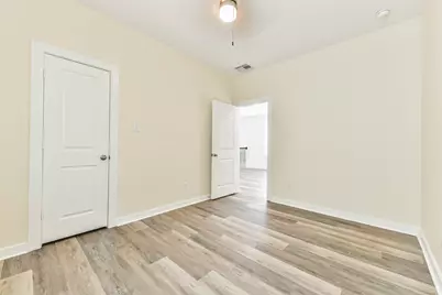 13017 Sapphire Lake Lane, Texas City, TX 77568 - Photo 24
