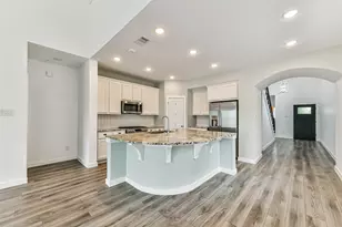 13017 Sapphire Lake Ln, Texas City, TX 77568 - Photo 8