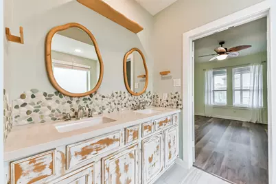 13017 Sapphire Lake Lane, Texas City, TX 77568 - Photo 18