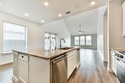 13017 Sapphire Lake Lane, Texas City, TX 77568 - Photo 10