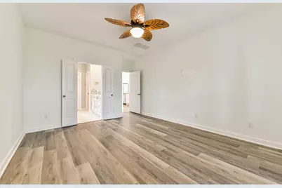 13017 Sapphire Lake Lane, Texas City, TX 77568 - Photo 16