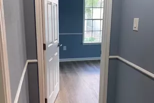 425 Caplin St, Houston, TX 77022 - Photo 8