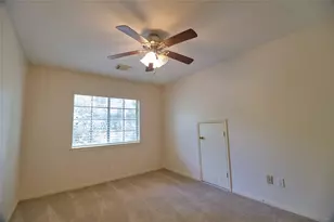 4511 Chestnut Meadow Dr, Sugar Land, TX 77479 - Photo 20