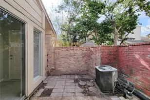 13014 Leader St, Houston, TX 77072 - Photo 32