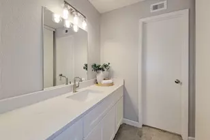 13014 Leader St, Houston, TX 77072 - Photo 20