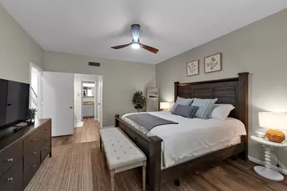 146 April Point Drive S, Conroe, TX 77356 - Photo 6