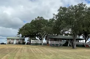 1753 Lcr 822, Groesbeck, TX 76642 - Photo 40