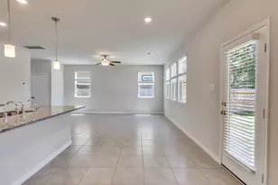 7087 Silverleaf Oak St, Conroe, TX 77304 - Photo 10