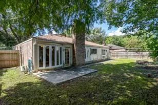 2015 Round Lake Dr, Houston, TX 77077 - Photo 30