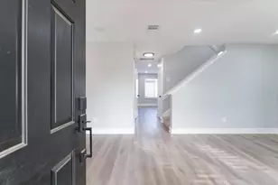 3819 W Traditions Ct, Houston, TX 77082 - Photo 2