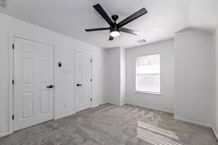 150 S Star Ridge Cir Circle, The Woodlands, TX 77382 - Photo 18