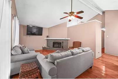8829 Carousel Lane, Houston, TX 77080 - Photo 2