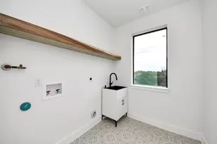 9014 Ferdinand St, Houston, TX 77051 - Photo 28