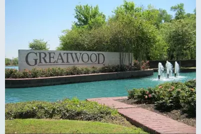 6810 Springcrest Drive, Sugar Land, TX 77479 - Photo 12