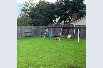6810 Springcrest Drive, Sugar Land, TX 77479 - Photo 10
