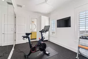 2409 E Seaside Dr, Galveston, TX 77550 - Photo 38