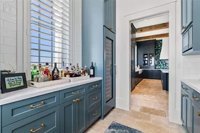 2409 E Seaside Drive, Galveston, TX 77550 - Photo 8