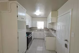 10315 Carthage Dr, Houston, TX 77089 - Photo 6