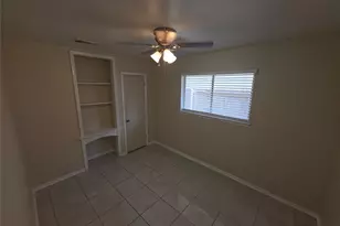 10315 Carthage Dr, Houston, TX 77089 - Photo 12