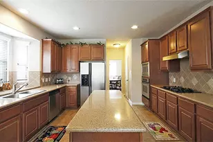 2181 Brittany Colony Dr, League City, TX 77573 - Photo 6