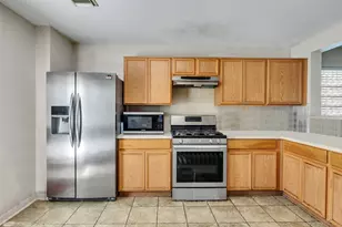 13107 Dawn Hollow Ln, Houston, TX 77072 - Photo 16