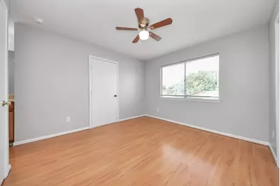 115 Squires Bend, Stafford, TX 77477 - Photo 12