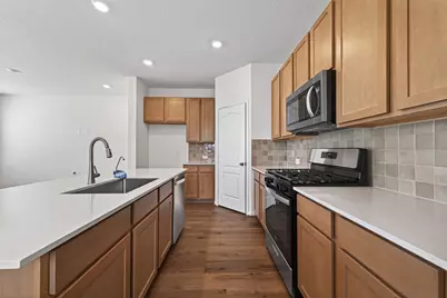 8110 Shelter Bay Lane, Cypress, TX 77433 - Photo 6