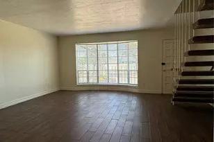 8140 Fondren Rd, Houston, TX 77074 - Photo 6