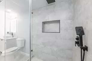 1109 E Columbia Ln, Deer Park, TX 77536 - Photo 18