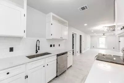 1109 E Columbia Lane, Deer Park, TX 77536 - Photo 12