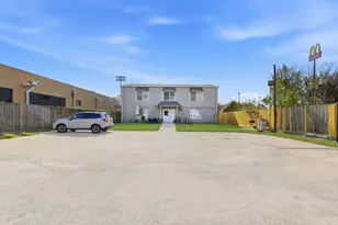 3918 Anita St, Houston, TX 77004 - Photo 2