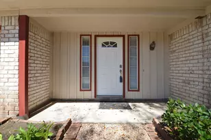 11502 Elmcroft Dr, Houston, TX 77099 - Photo 2