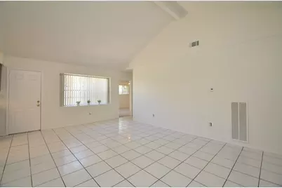 11502 Elmcroft Drive, Houston, TX 77099 - Photo 6