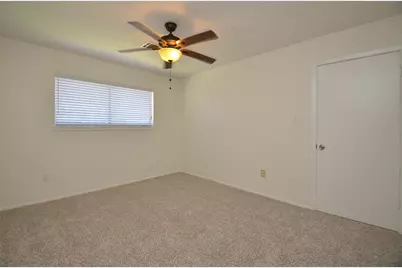 11502 Elmcroft Drive, Houston, TX 77099 - Photo 14