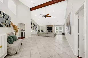 9147 Penn Manor Ct, Houston, TX 77055 - Photo 6