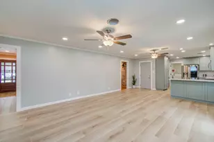 9002 Railton St, Houston, TX 77080 - Photo 6