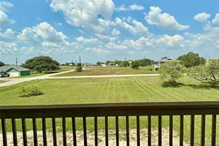638 Swallow Dr, Palacios, TX 77465 - Photo 16