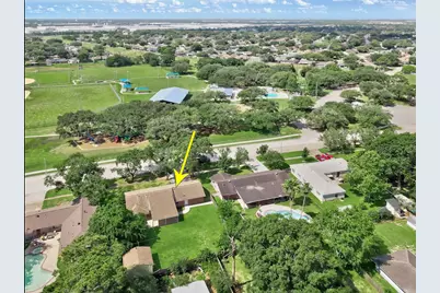 10319 Collingswood Road, La Porte, TX 77571 - Photo 2