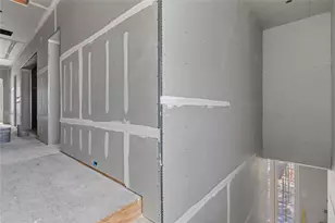 10 Courtlandt Pl, Houston, TX 77006 - Photo 30