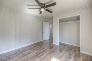 415 E Sherwood Dr, Livingston, TX 77351 - Photo 10
