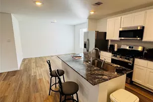 2407 Cherry Ruby Dr, Iowa Colony, TX 77583 - Photo 4