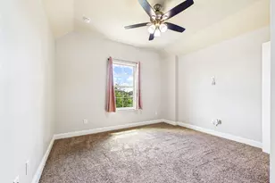 2135 Llerena Ln, League City, TX 77573 - Photo 40