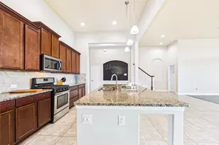 2135 Llerena Ln, League City, TX 77573 - Photo 12