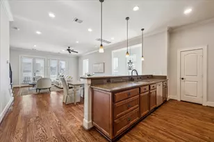 303 Bethje St, Houston, TX 77007 - Photo 6