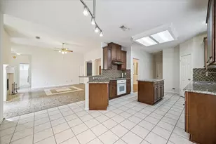 119 Lissa Ln, Sugar Land, TX 77479 - Photo 18