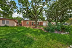 1905 5th Ave N, Texas City, TX 77590 - Photo 12